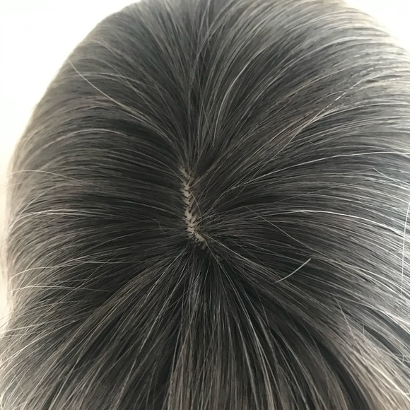 A Pretty 16” Ombre Blonde “Put On & Go” Premium Fiber Wig with Bangs - Picture 3 of 9